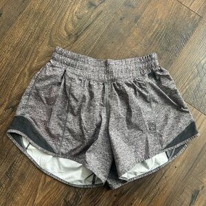 Lululemon Hotty Hot Shorts Heather Grey 4 inches